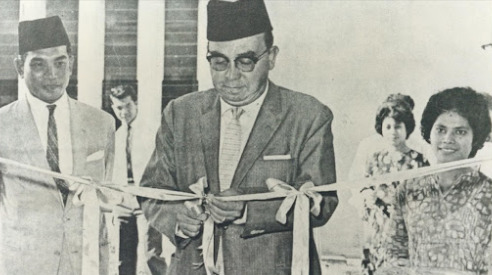 perasmian dewan latihan rida 1962.png